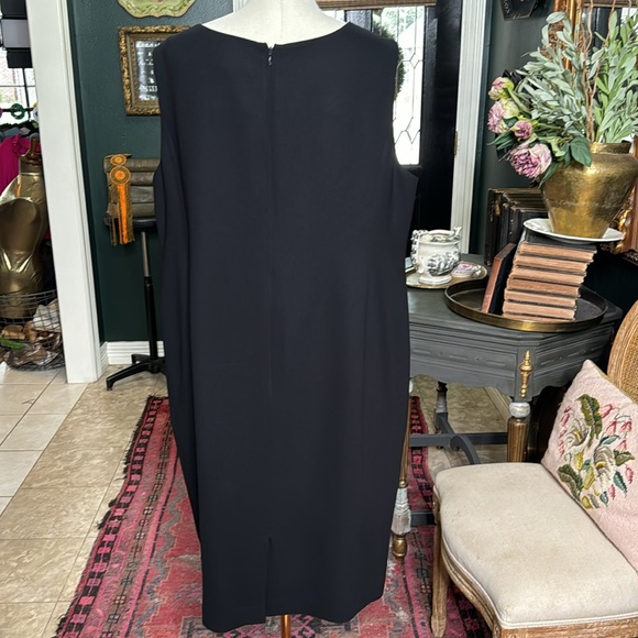 ❌❌Collectibles August Max Woman crepe sheath dress - Picture 3 of 4
